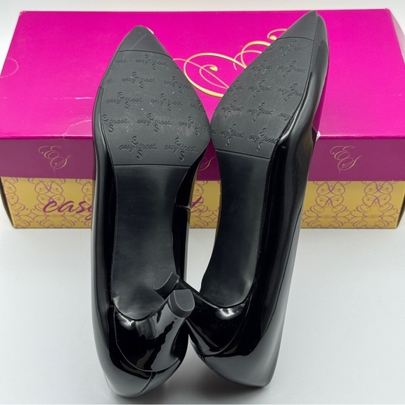 Easy Street Pointe Pumps | Black Patent Size 6.5M - Picture 5 of 7